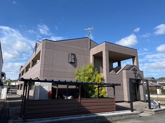 建物外観　外観写真（昼）