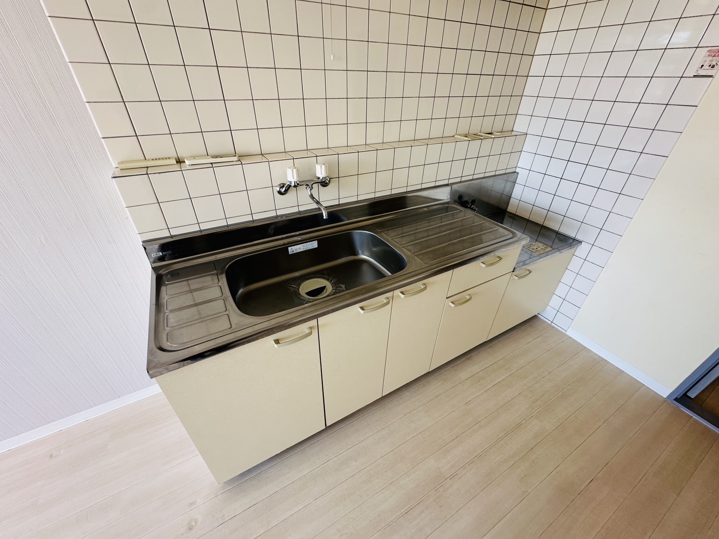 Roomyカンノ_内装_1