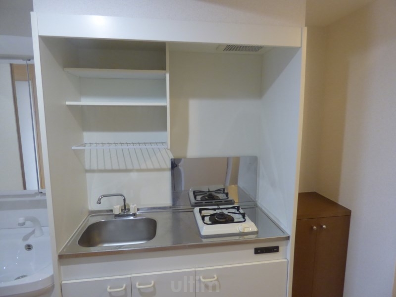 キッチン　※同タイプの他のお部屋です