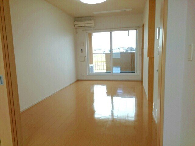 居室・リビング　使いやすい居間です