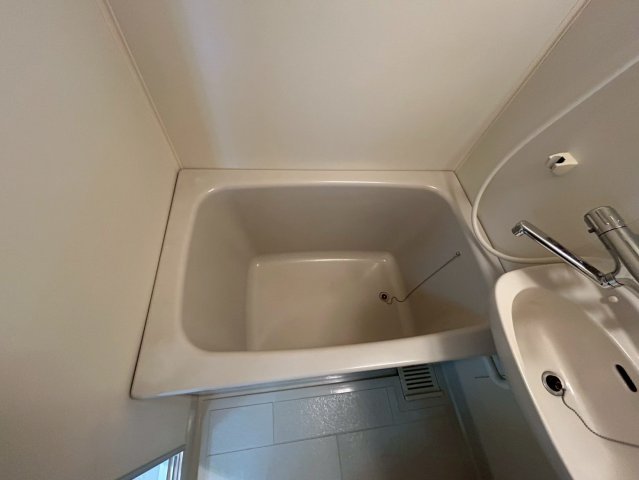 バス・シャワールーム　お風呂です