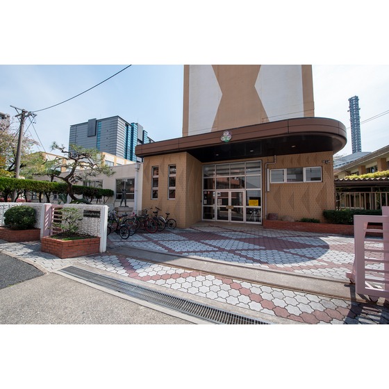 小学校　老松小学校（小学校）まで250m