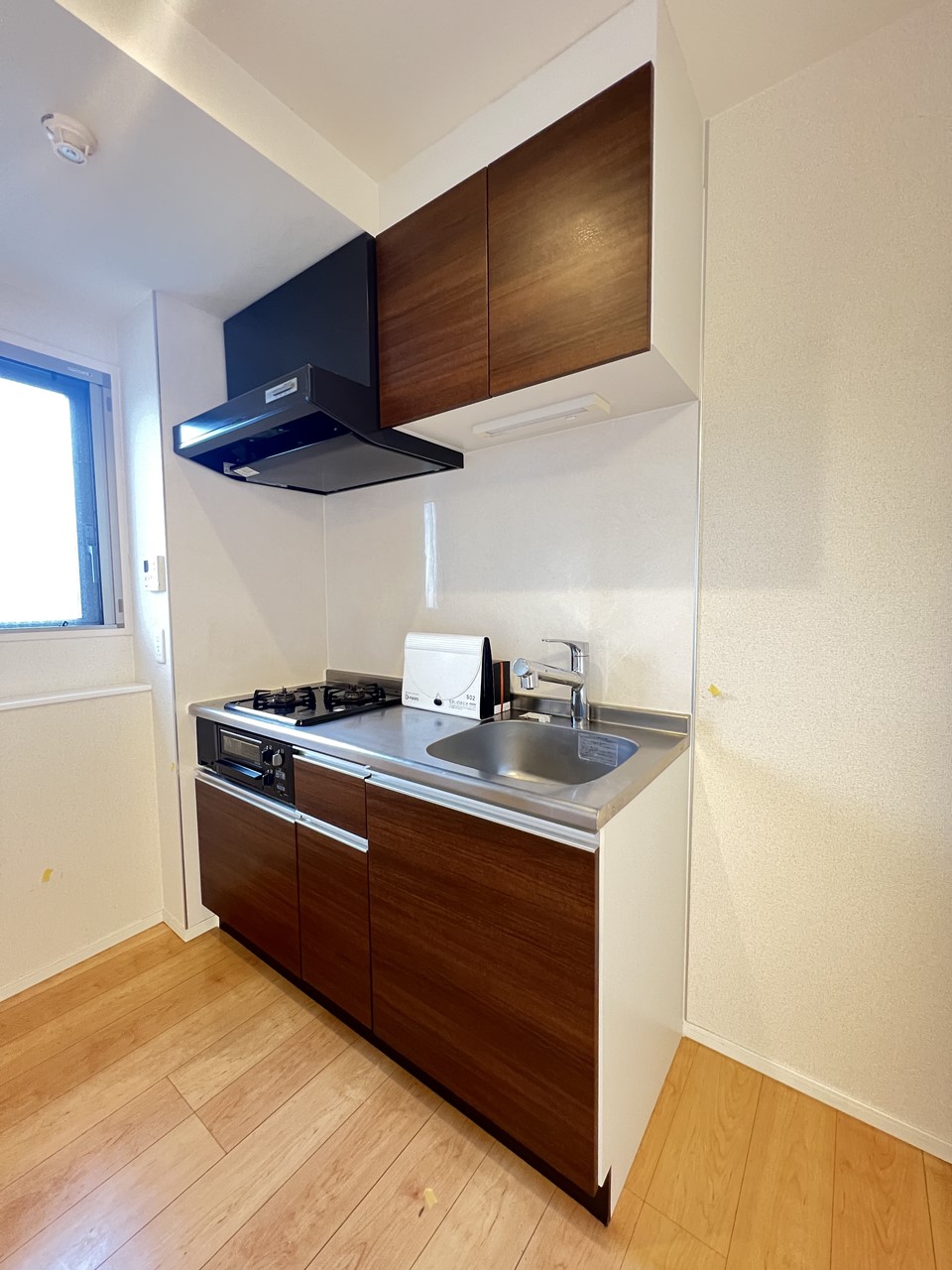 キッチン　※同物件、別部屋の写真です。