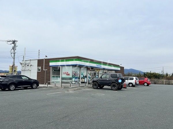 コンビニ　ファミリーマート 国府南店（コンビニ）まで1355m
