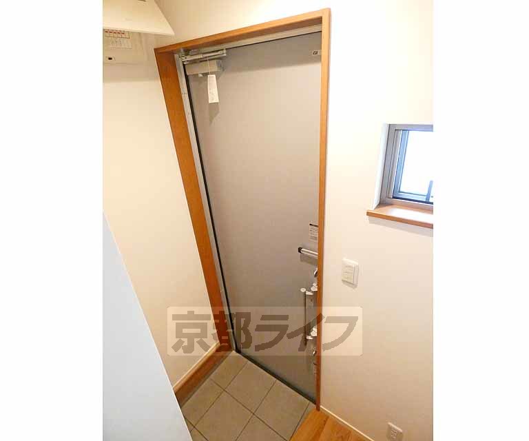 玄関　玄関です。