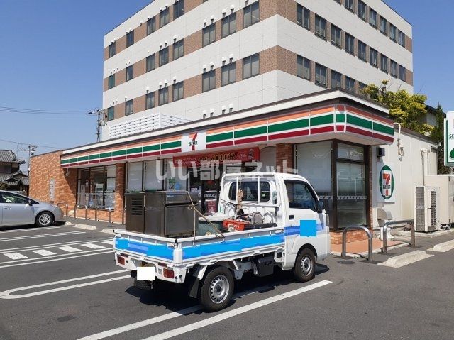 コンビニ　セブンイレブン　岡山野田４丁目店（コンビニ）まで554m