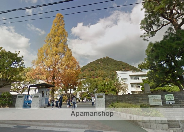 中学校　広島大学附属三原中学校（中学校）まで2215m