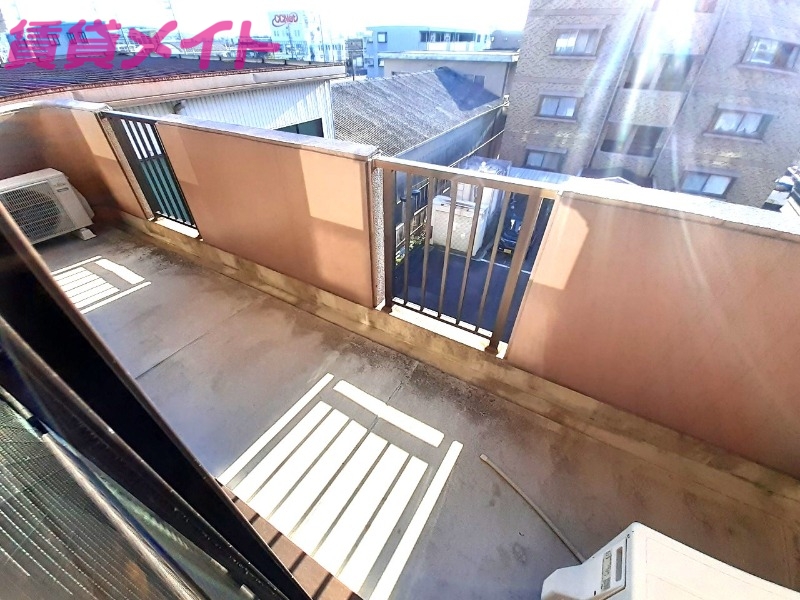 バルコニー　別部屋参考写真です。