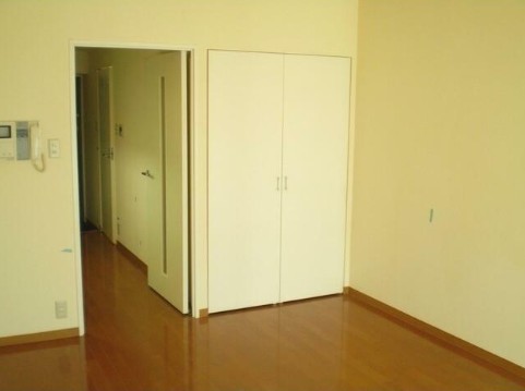 居室・リビング　同タイプのお写真です