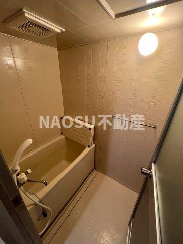 バス・シャワールーム　ゆったり過ごせるお風呂です