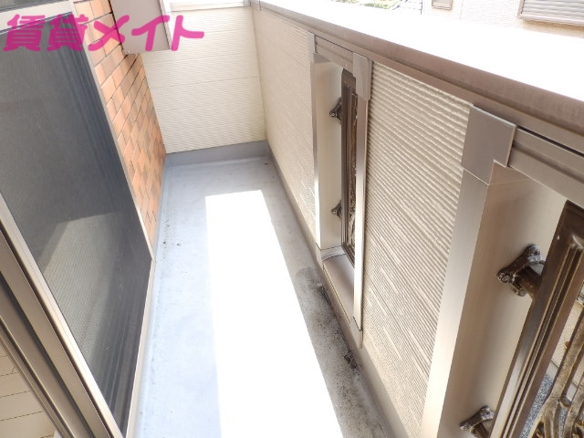 バルコニー　バルコニー同型タイプの写真です