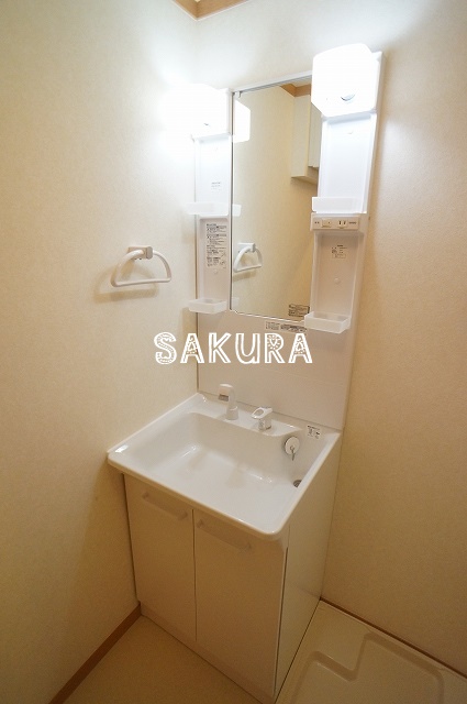 洗面設備　忙しい朝には欠かせない洗面所です♪