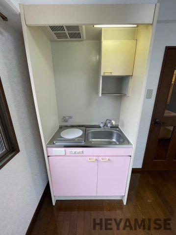 キッチン　※同間取りの別の階のお部屋の画像です※現況を優先します