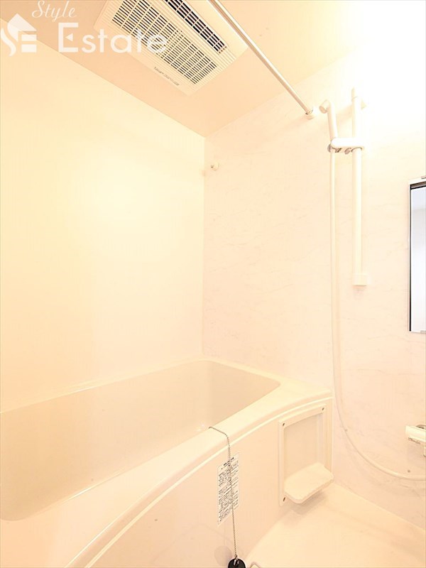 バス・シャワールーム　バスルーム