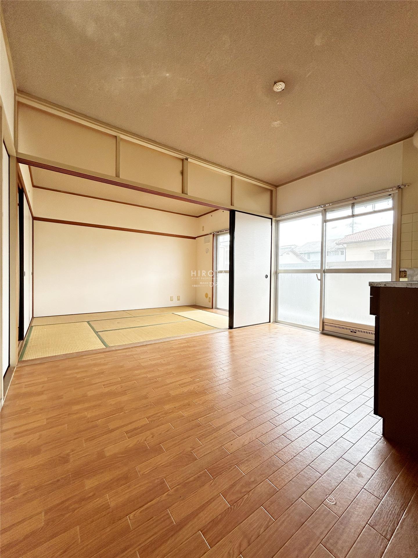 オアシス芦屋 2号棟の居間写真