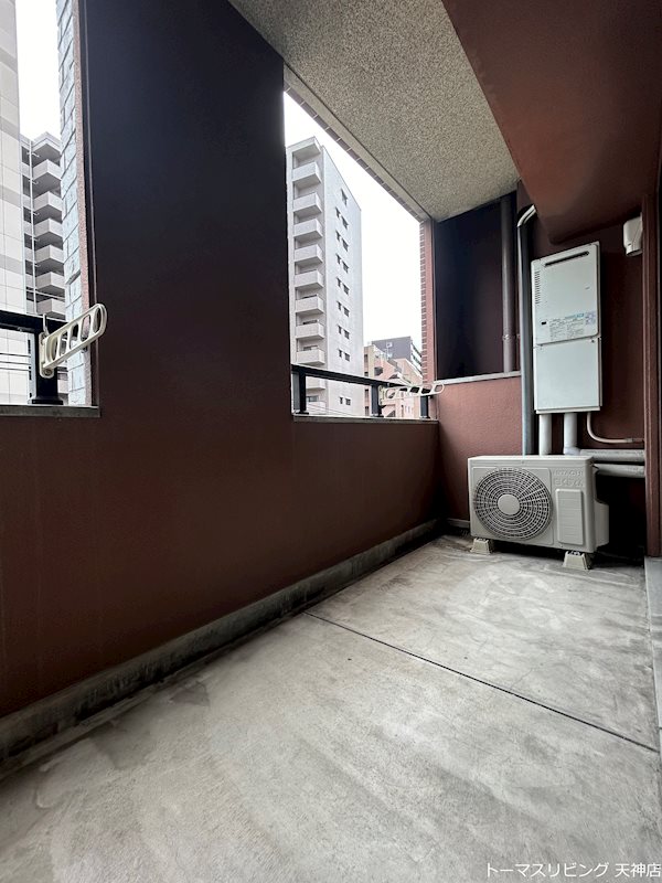 バルコニー　洋室