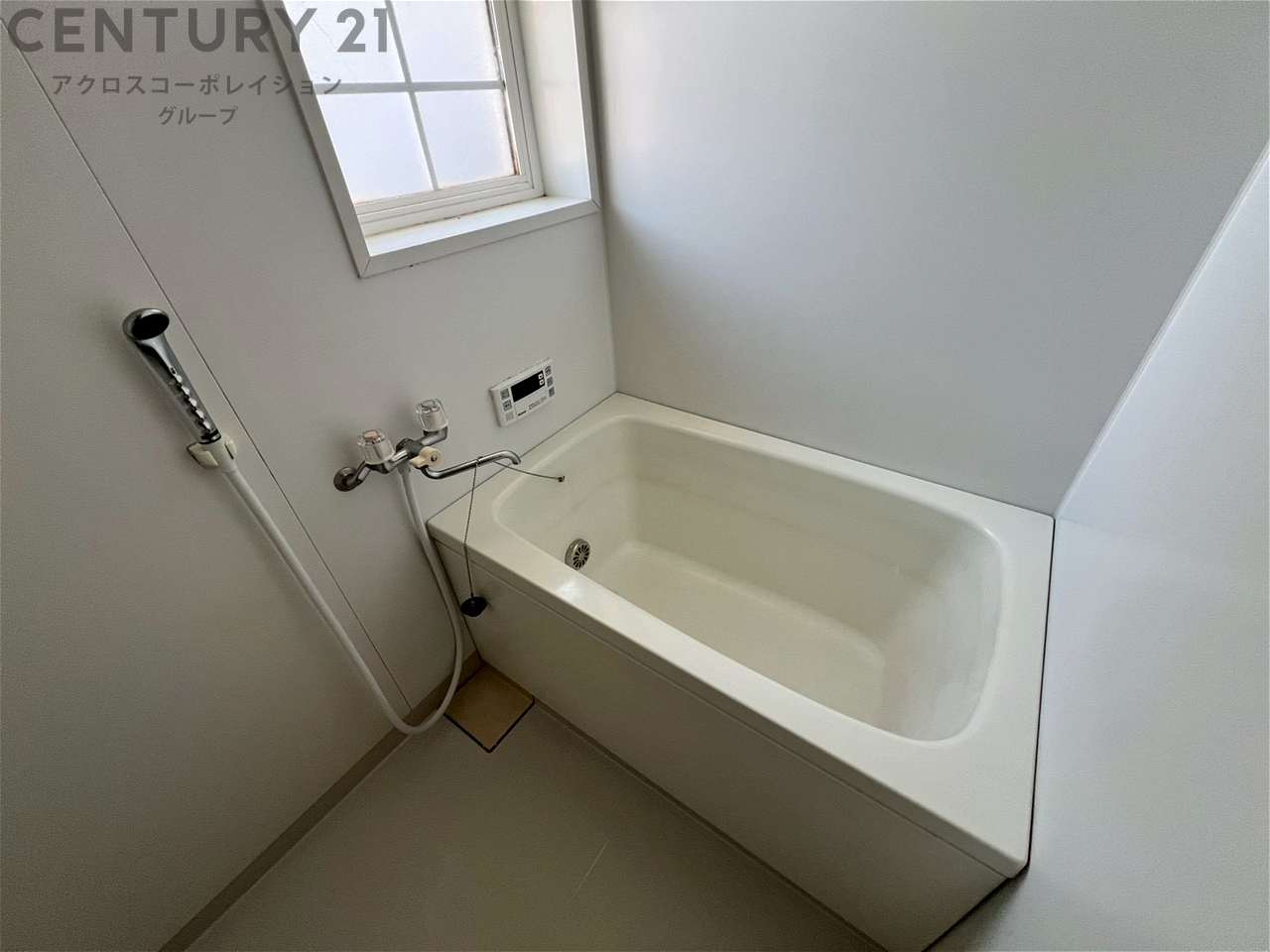 バス・シャワールーム　追い炊き機能付きバスでおすすめ！