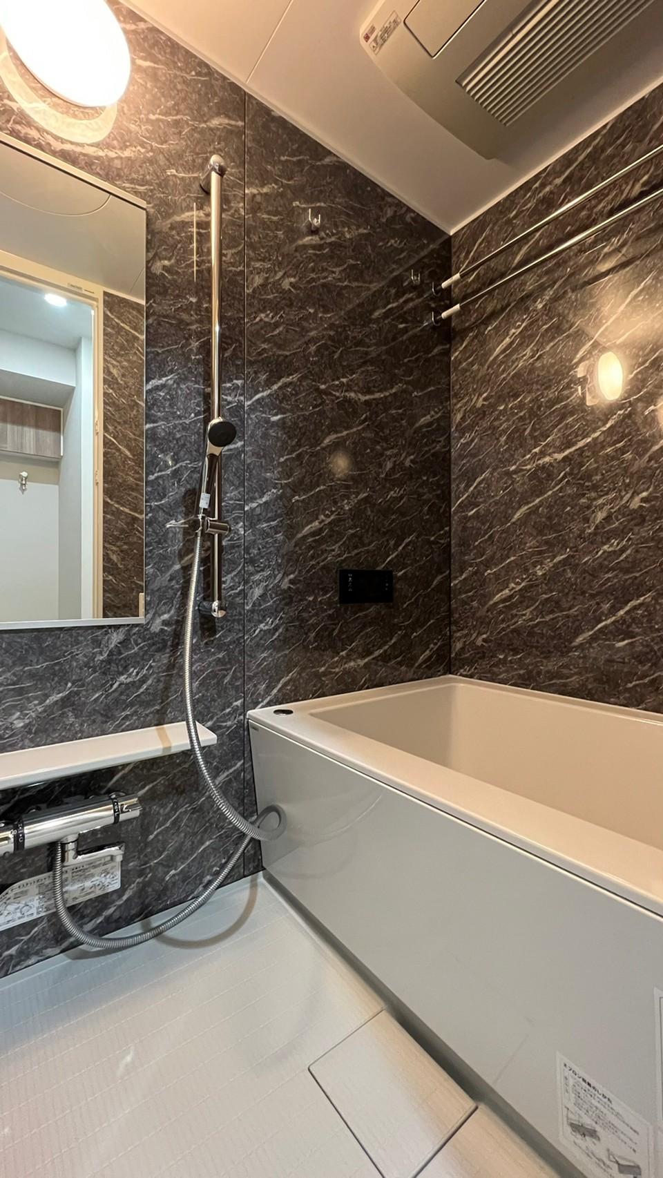 バス・シャワールーム　バス