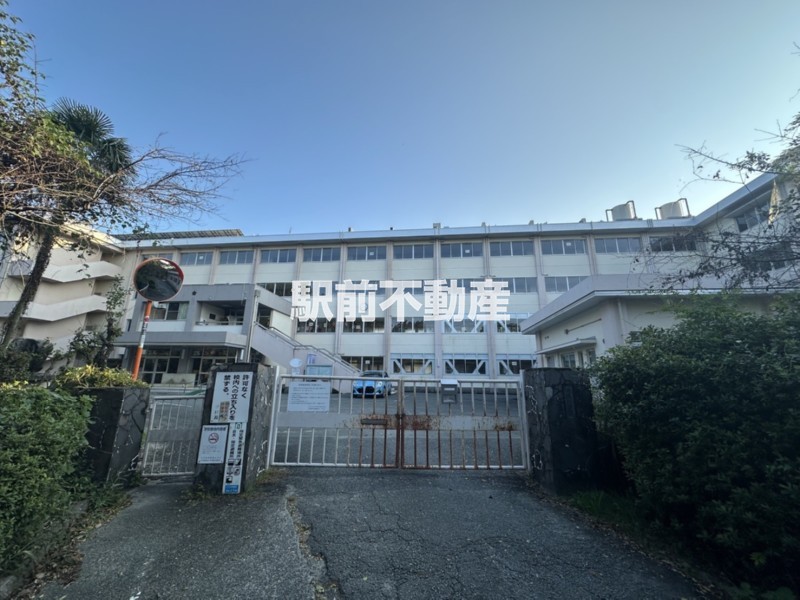 小学校　高取小学校（小学校）まで1100m