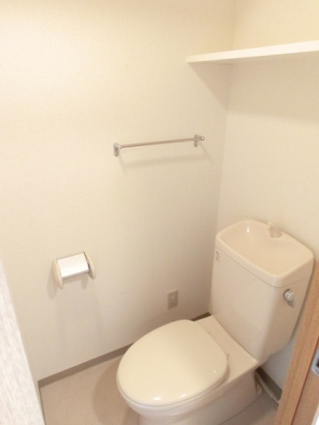 トイレ　※別部屋参考写真