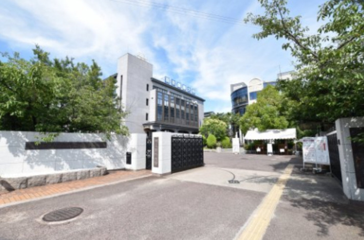 大学・短大　私立羽衣国際大学（大学・短大）まで542m