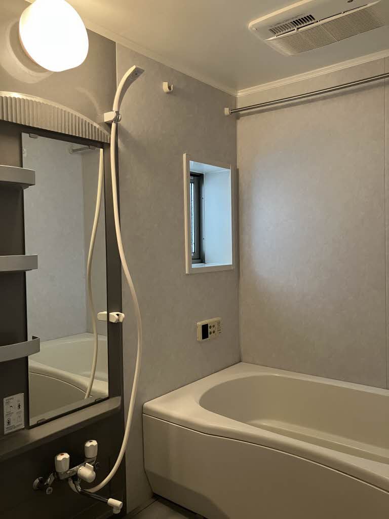 バス・シャワールーム　バス