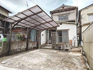 建物外観　並列２台駐車可能です！