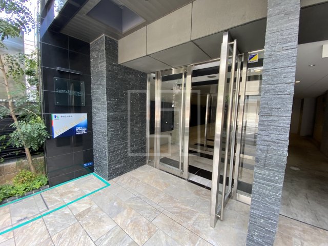 エントランス　CAVANA本町　エントランス