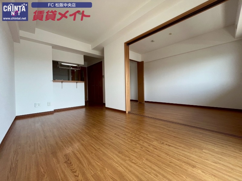 居室・リビング　同型参考写真