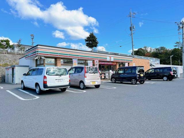 コンビニ　セブンイレブン宇部西が丘店（コンビニ）まで1976m