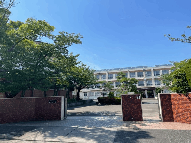 中学校　名古屋市立供米田中学校（中学校）まで58m