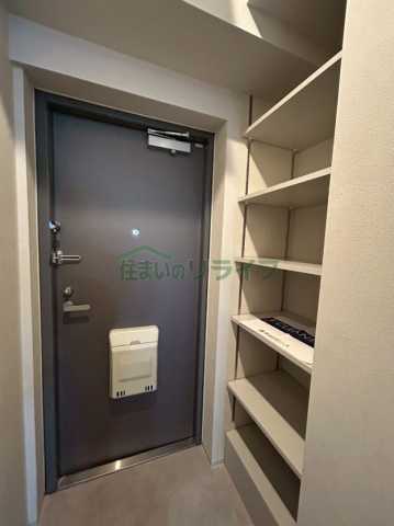 玄関　別部屋の参考写真です。