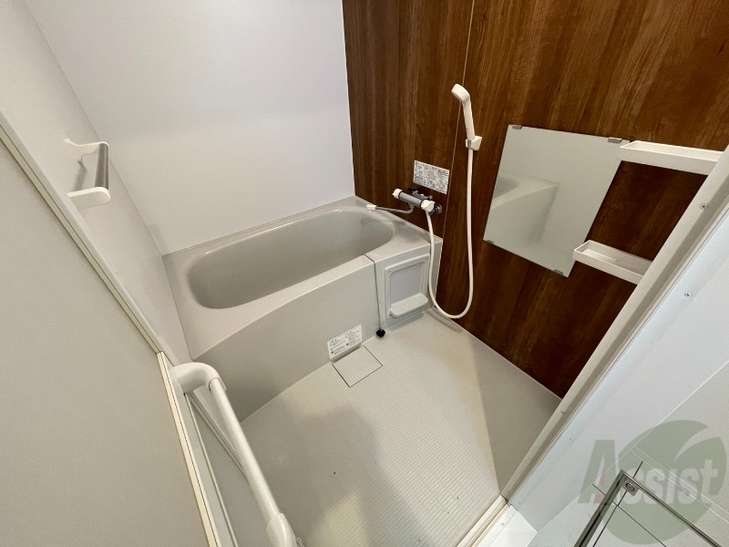 バス・シャワールーム　お風呂です。ゆっくりお風呂につかるのも体に良いですね～