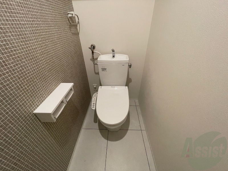 トイレ　ウォシュレット機能がついたトイレ。安心して使用できますね。