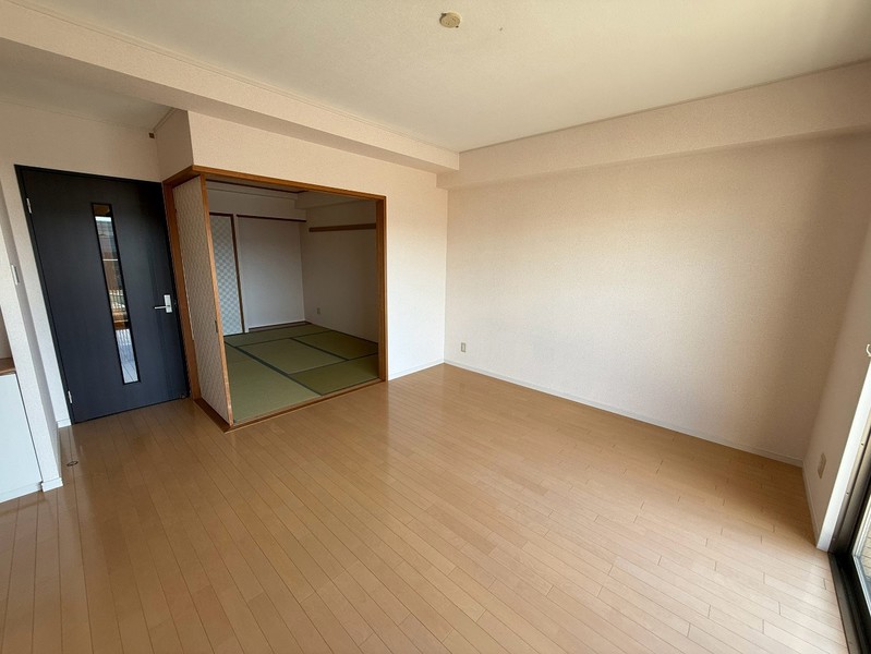 アゴラオーキッド富永の居間写真