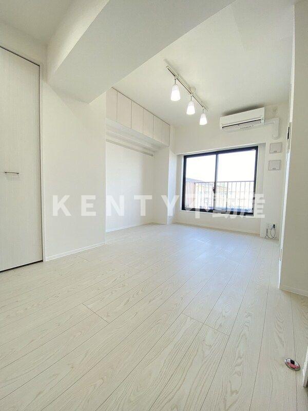 居室・リビング　ゆったり過ごせる居間です