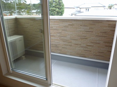 バルコニー　落ち着いた時間を過ごせるバルコニーです