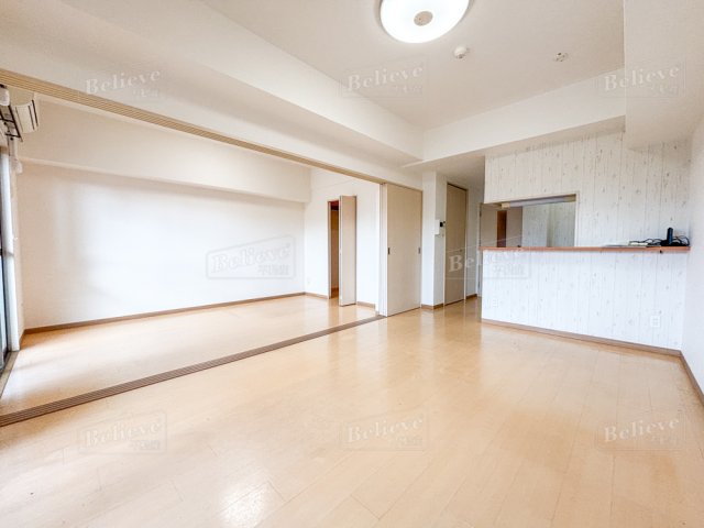 居室・リビング　広いリビングです☆