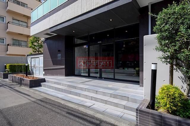 エントランス　エントランス