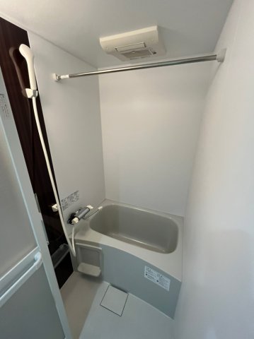 バス・シャワールーム　同物件の101号室の参考写真です