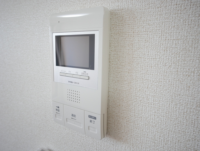セキュリティ　★モニター付インターホンで防犯面も安心です★