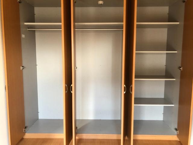 収納　南洋室クローゼット