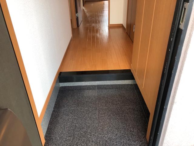 玄関　玄関