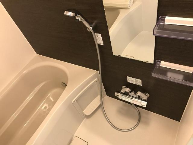 バス・シャワールーム　バス