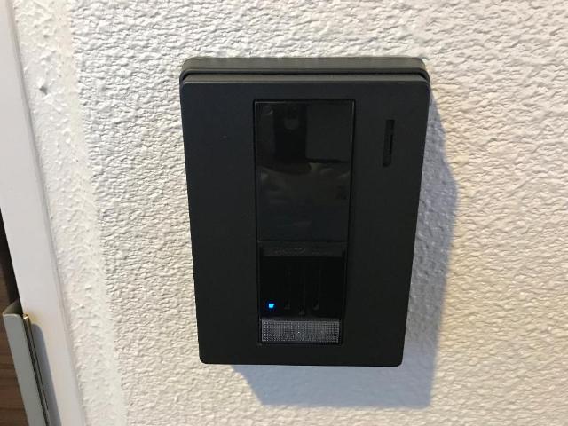 セキュリティ　カメラ付インターホン