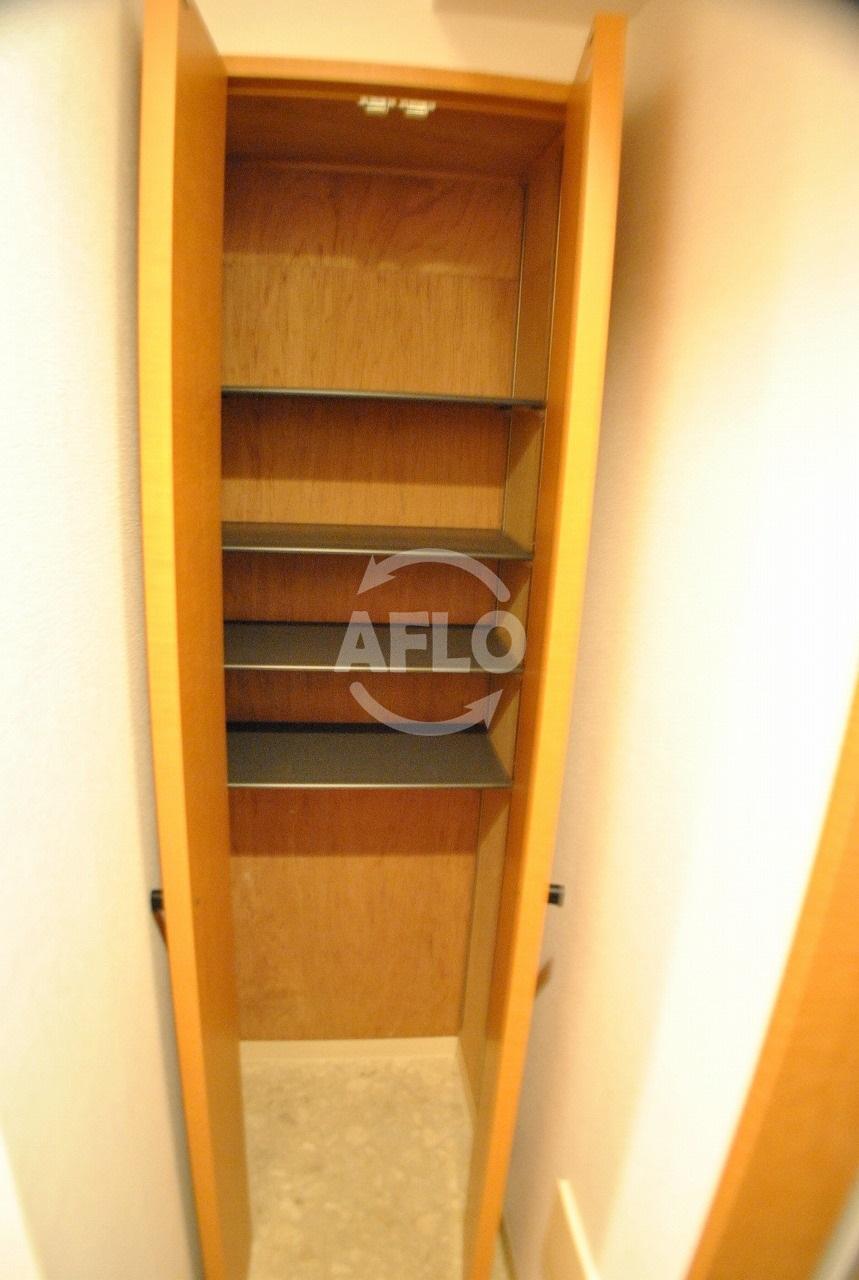 収納　NCA難波南 シューズボックス