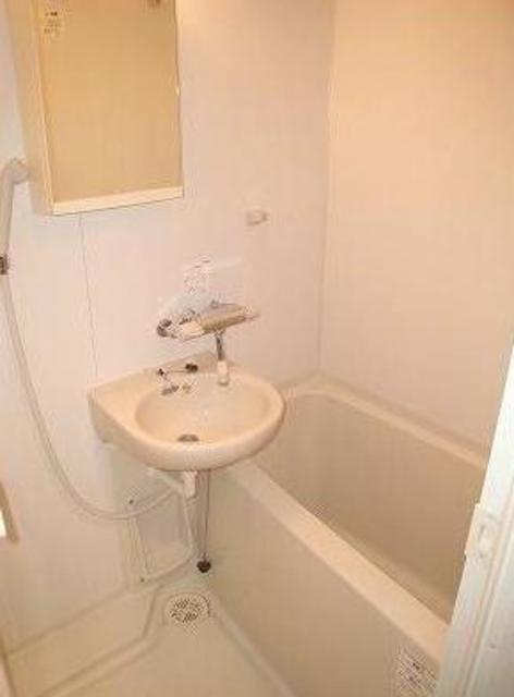 バス・シャワールーム　バスルーム