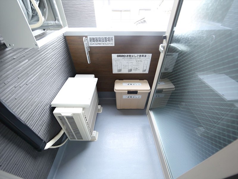 バルコニー　バルコニー　同仕様写真