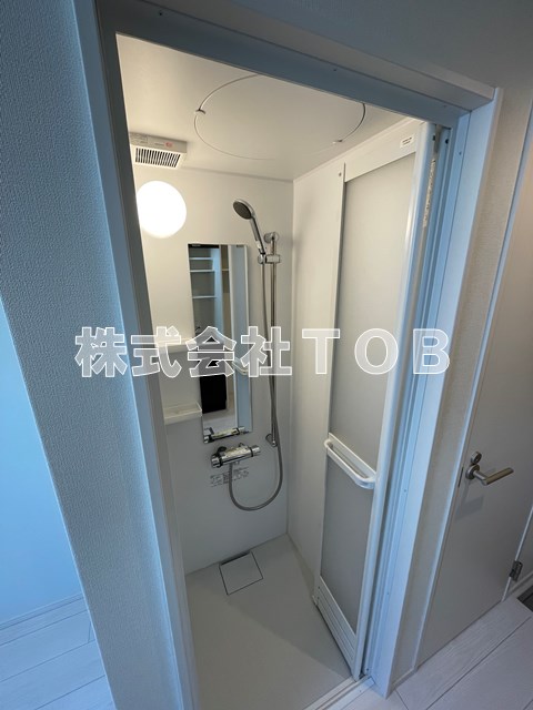 バス・シャワールーム　メタル調シャワーヘッド※同物件別号室参考写真※