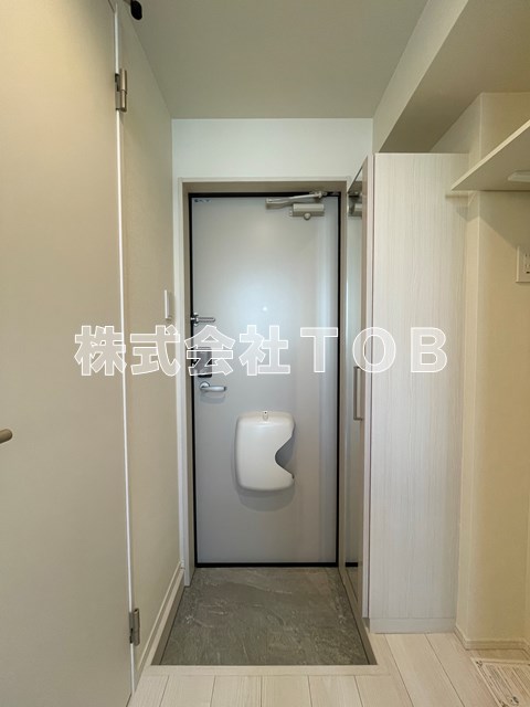 玄関　キーチェーンより防犯性の高いドアガード※同物件別号室参考写真